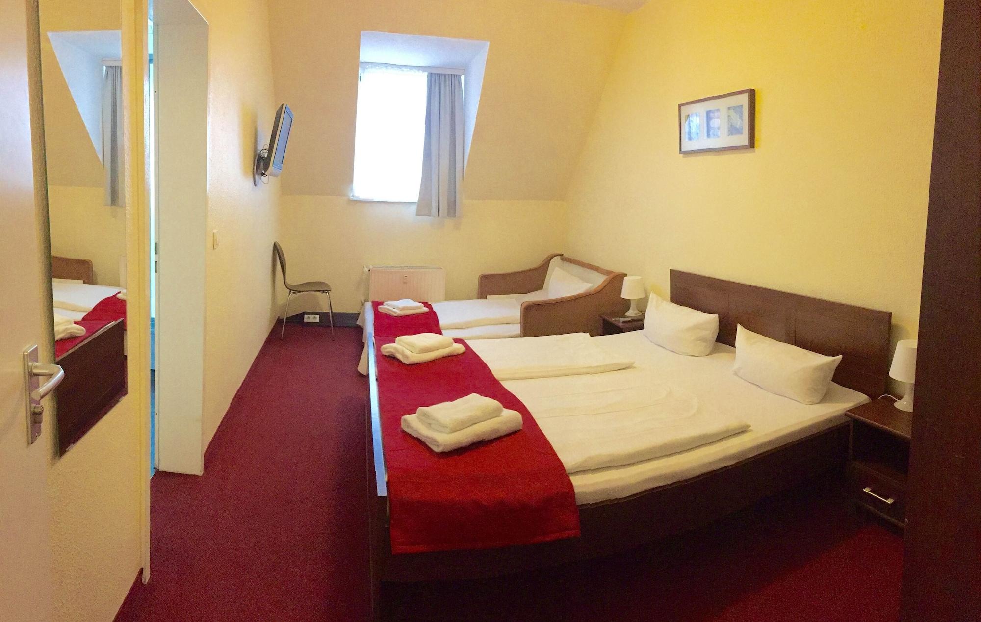 Mikon Eastgate - Centre 3* Берлин