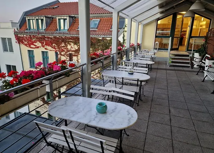 Mikon Eastgate Hotel - City Centre