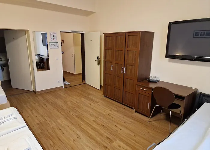 Mikon Eastgate Hotel - City Centre