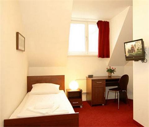 Mikon Eastgate - Centre Отель 3*